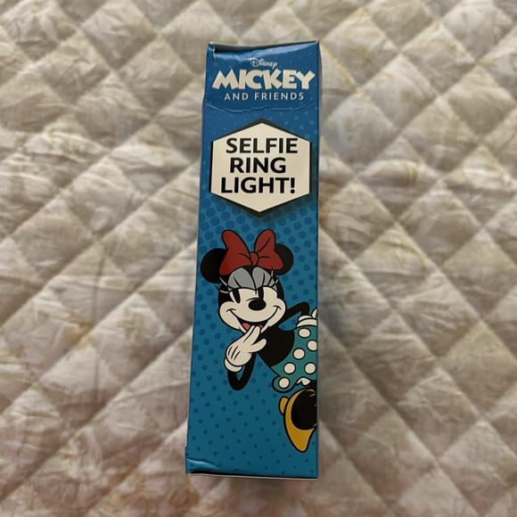 New! Mickey and Friends selfie Ring light! - Picture 3 of 9